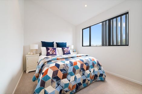 Photo of property in 18b Stratford Avenue, Milford, Auckland, 0620