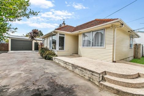 Photo of property in 70 Mcannalley Street, Manurewa East, Auckland, 2102