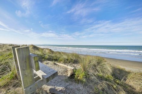 Photo of property in 94 Aston Drive, Waimairi Beach, Christchurch, 8083