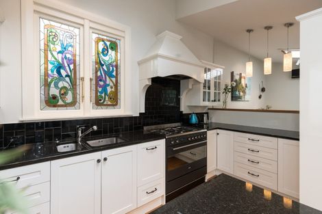 Photo of property in 194 Sydney Street West, Thorndon, Wellington, 6011