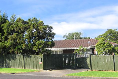 Photo of property in 16 Crail Court, Totara Heights, Auckland, 2105