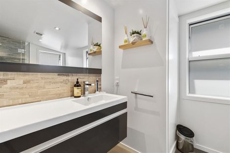 Photo of property in 127 Williamson Road, Whangamata, 3620