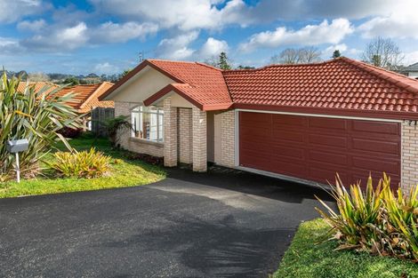 Photo of property in 27 View Ridge Drive, Ranui, Auckland, 0612
