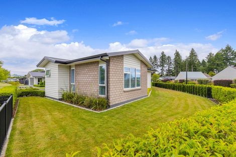 Photo of property in 2 Bastille Court, Rangatira Park, Taupo, 3330