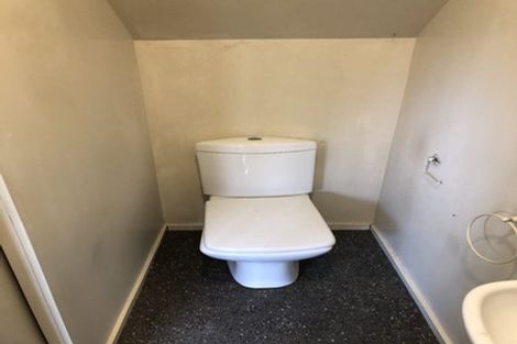 Photo of property in 6/4 Keeling Road, Henderson, Auckland, 0612