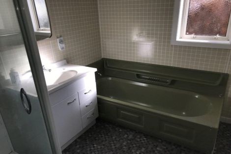 Photo of property in 1 Truby King Street, Merrilands, New Plymouth, 4312