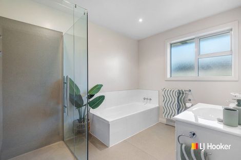 Photo of property in 23 Forfar Street, Clyde Hill, Dunedin, 9011