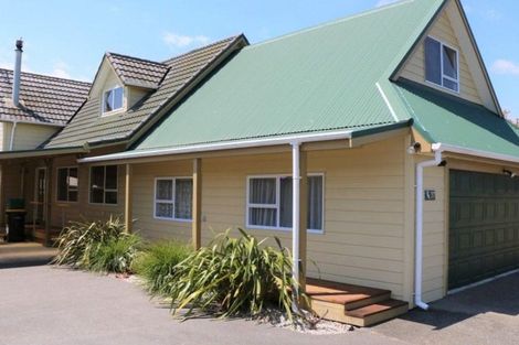 Photo of property in 37 Thomas Place, Foxton Beach, Foxton, 4815