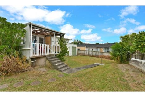 Photo of property in 998 Whangaparaoa Road, Tindalls Beach, Whangaparaoa, 0930