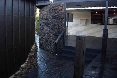 Photo of property in 18 Sullivan Avenue, Mangere Bridge, Auckland, 2022