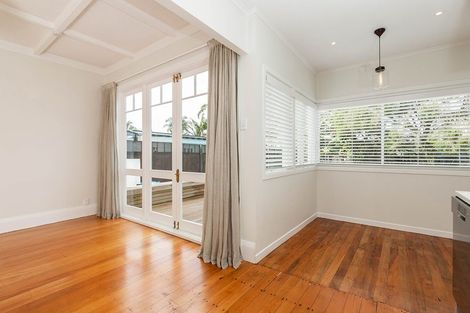 Photo of property in 14 Oban Road, Westmere, Auckland, 1022