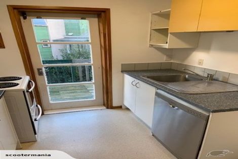 Photo of property in 6/495 Glenfield Road, Glenfield, Auckland, 0629