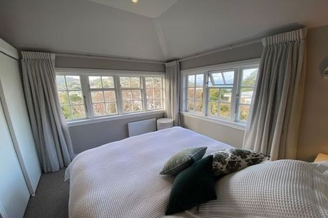 Photo of property in 15 Trelissick Crescent, Ngaio, Wellington, 6035