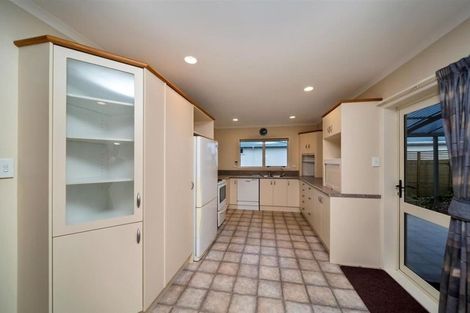 Photo of property in 140 Waihi Road, Hawera, 4610