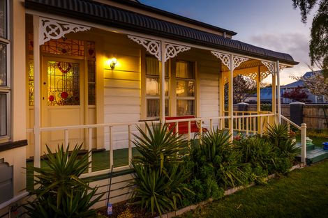 Photo of property in 1 Bryant Street, Takaro, Palmerston North, 4412