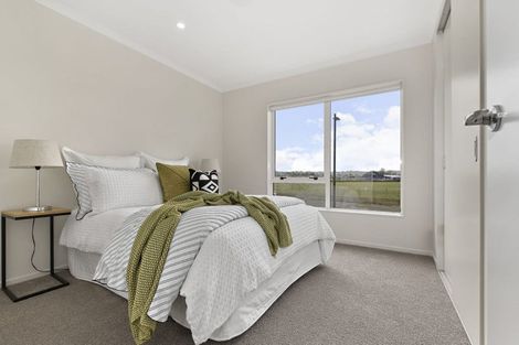 Photo of property in 7 Pepene Avenue, Takanini, 2112