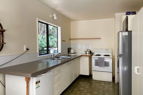 Photo of property in 27 Tainui Street, Mokau, 4376