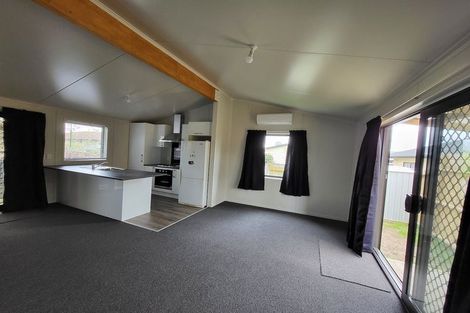 Photo of property in 67 Rhodes Drive, Kelvin Grove, Palmerston North, 4414