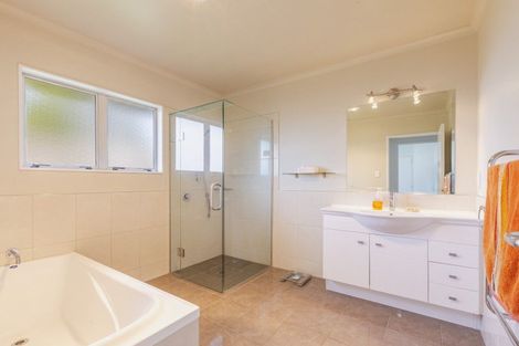 Photo of property in 22 Parkland Drive, Waipawa, 4210