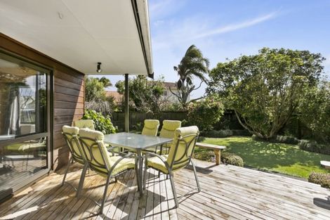 Photo of property in 31 Crampton Court, Orewa, 0931
