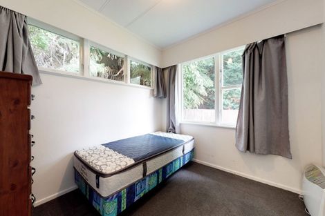Photo of property in 30 Thomson Grove, Stokes Valley, Lower Hutt, 5019