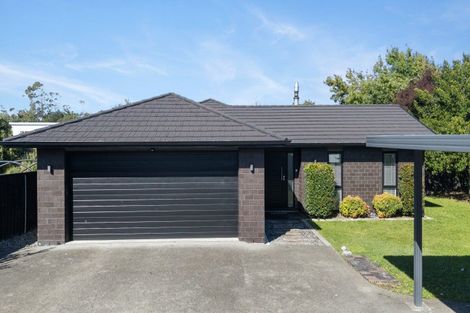 Photo of property in 74 Park Road, Carterton, 5713