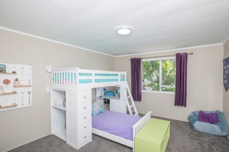 Photo of property in 57 Pacific Parade, Army Bay, Whangaparaoa, 0930
