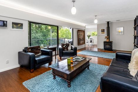 Photo of property in 68 Woodfern Crescent, Titirangi, Auckland, 0604