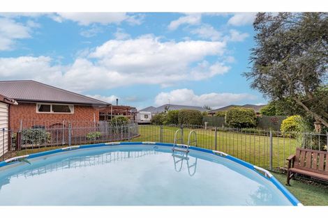 Photo of property in 2 Cobden Place, Woodend, 7610