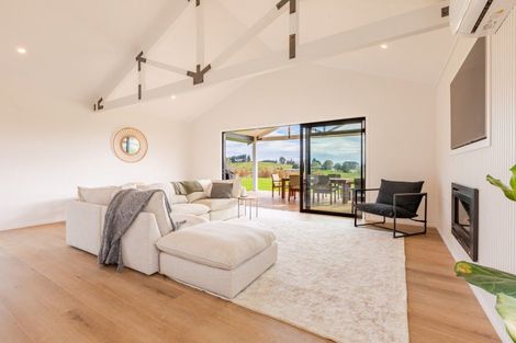 Photo of property in 1 Braehead Road, Otane, 4277