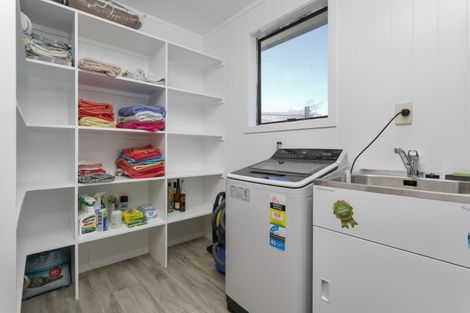 Photo of property in 9 Gladstone Grove, Richmond Heights, Taupo, 3330