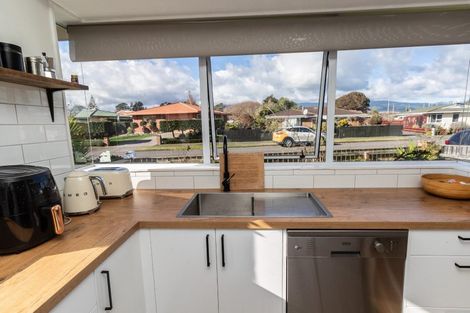 Photo of property in 1a Alexander Place, Otaki, 5512