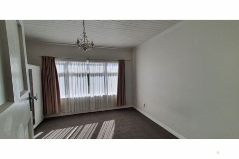 Photo of property in 14 Rhodes Street, Waimate, 7924