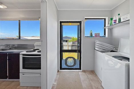 Photo of property in 38 Tongariro Street, Castlecliff, Wanganui, 4501