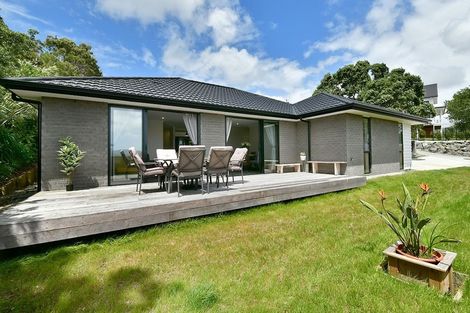 Photo of property in 35 St James Avenue, Helensville, 0800