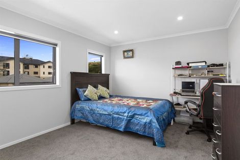 Photo of property in 34 Bluff Road, Kenepuru, Porirua, 5022