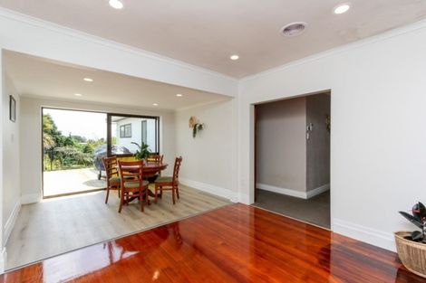 Photo of property in 134 Frankley Road, Frankleigh Park, New Plymouth, 4310