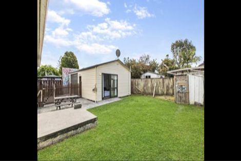 Photo of property in 70 Mcannalley Street, Manurewa East, Auckland, 2102