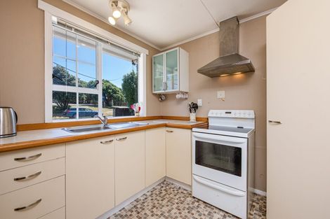 Photo of property in 7 Kura Street, Titahi Bay, Porirua, 5022