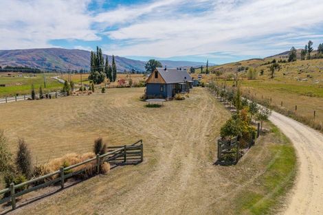 Photo of property in 1535a Teviot Road, Millers Flat, Roxburgh, 9572