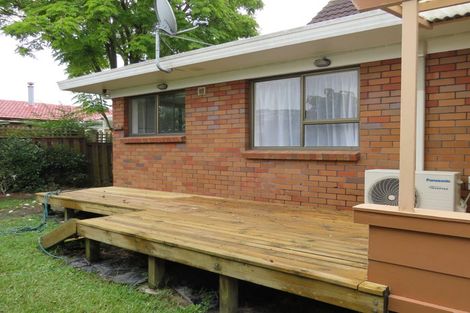 Photo of property in 1b Cairngorm Place, Highland Park, Auckland, 2010