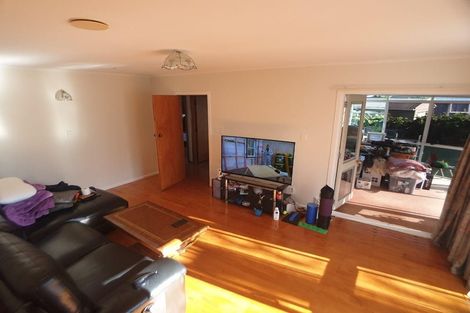 Photo of property in 32 Resolute Way, Papakura, 2110