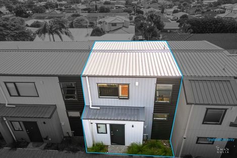 Photo of property in 8/144 Titirangi Road, New Lynn, Auckland, 0600