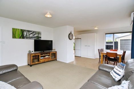 Photo of property in 187 Burwood Road, Burwood, Christchurch, 8083