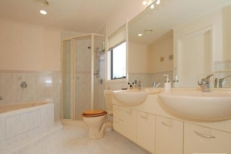 Photo of property in 3 Elsfield Place, Torbay, Auckland, 0630