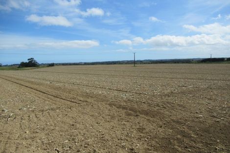 Photo of property in 1272 State Highway 1, Manakau, Otaki, 5583