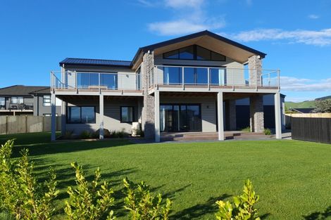 Photo of property in 4 Grand Vista Lane, Kinloch, Taupo, 3377