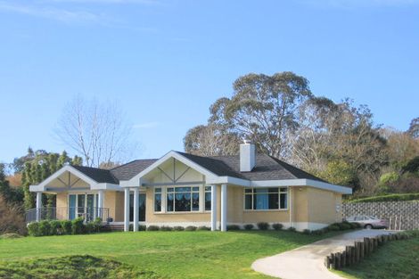 Photo of property in 14 Penwood Close, East Tamaki Heights, Auckland, 2016