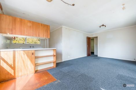Photo of property in 2/22 Shackleton Grove, Stokes Valley, Lower Hutt, 5019