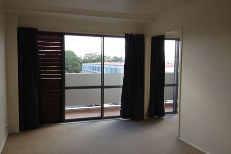 Photo of property in 9e/30 Westward Ho, Glen Eden, Auckland, 0602